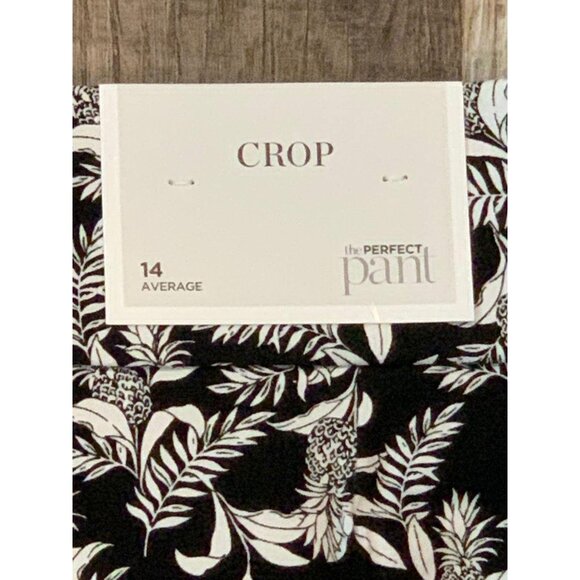 Christopher & Banks Signature Slimming Black & White Tropical Print Crop Pants S - Picture 3 of 12